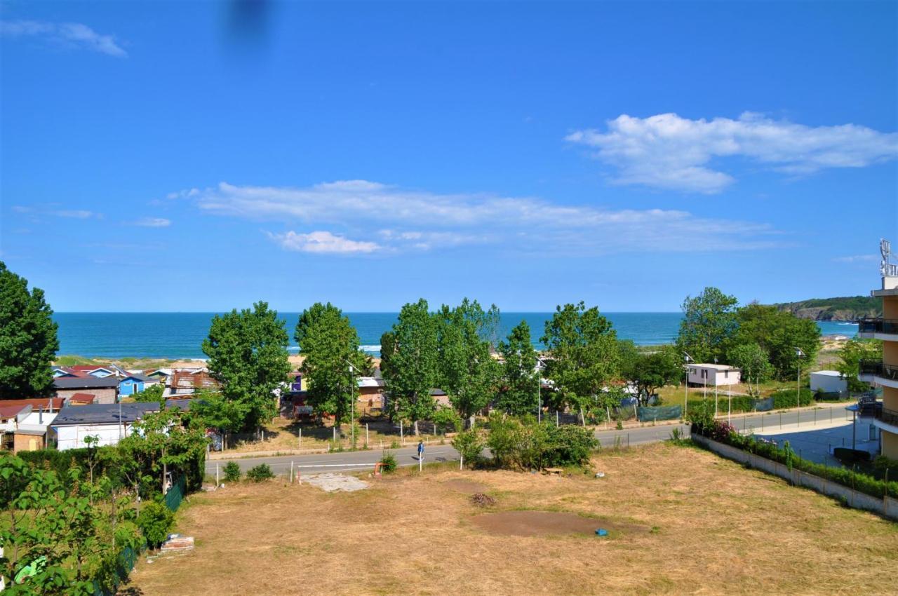 Private Apartment In Green Life Beach Resort Sozopol Exteriör bild