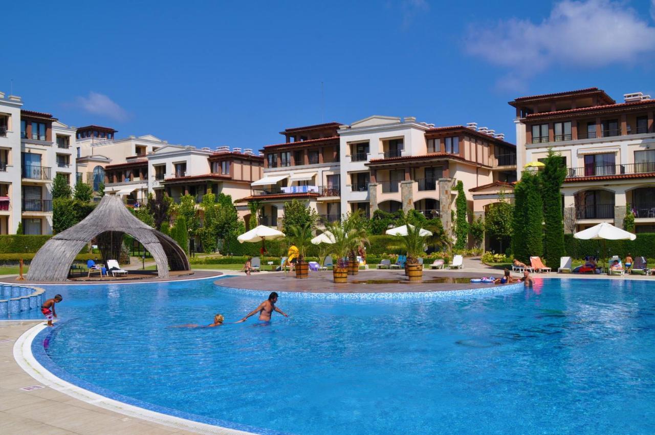 Private Apartment In Green Life Beach Resort Sozopol Exteriör bild