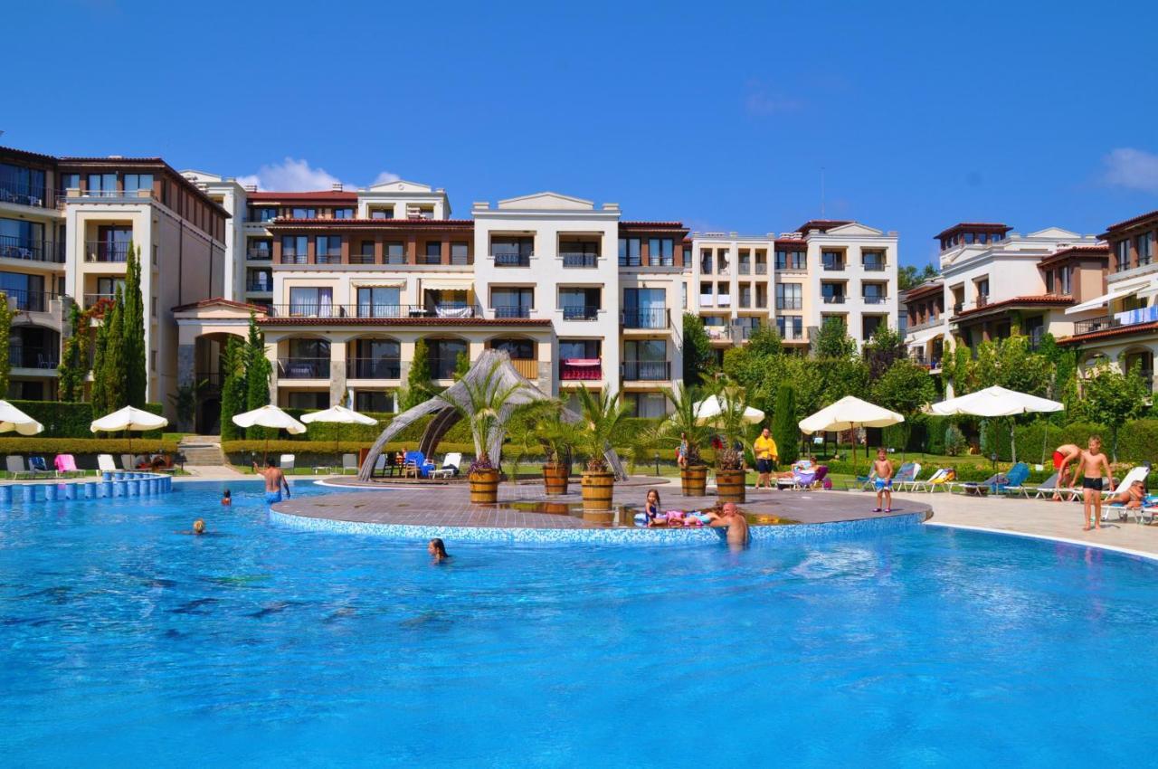 Private Apartment In Green Life Beach Resort Sozopol Exteriör bild